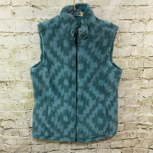 Free Country Green Free Cycle Clouds Lite Reversible Sherpa Vest - Picture 2 of 7
